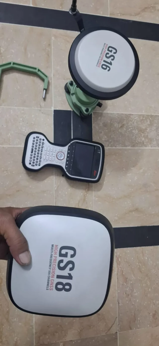 Kit GS18 I Rover & GS16 Base & CS20 & with Satel external radio|Leica Geosystems|قاعدة وروفر GNSS